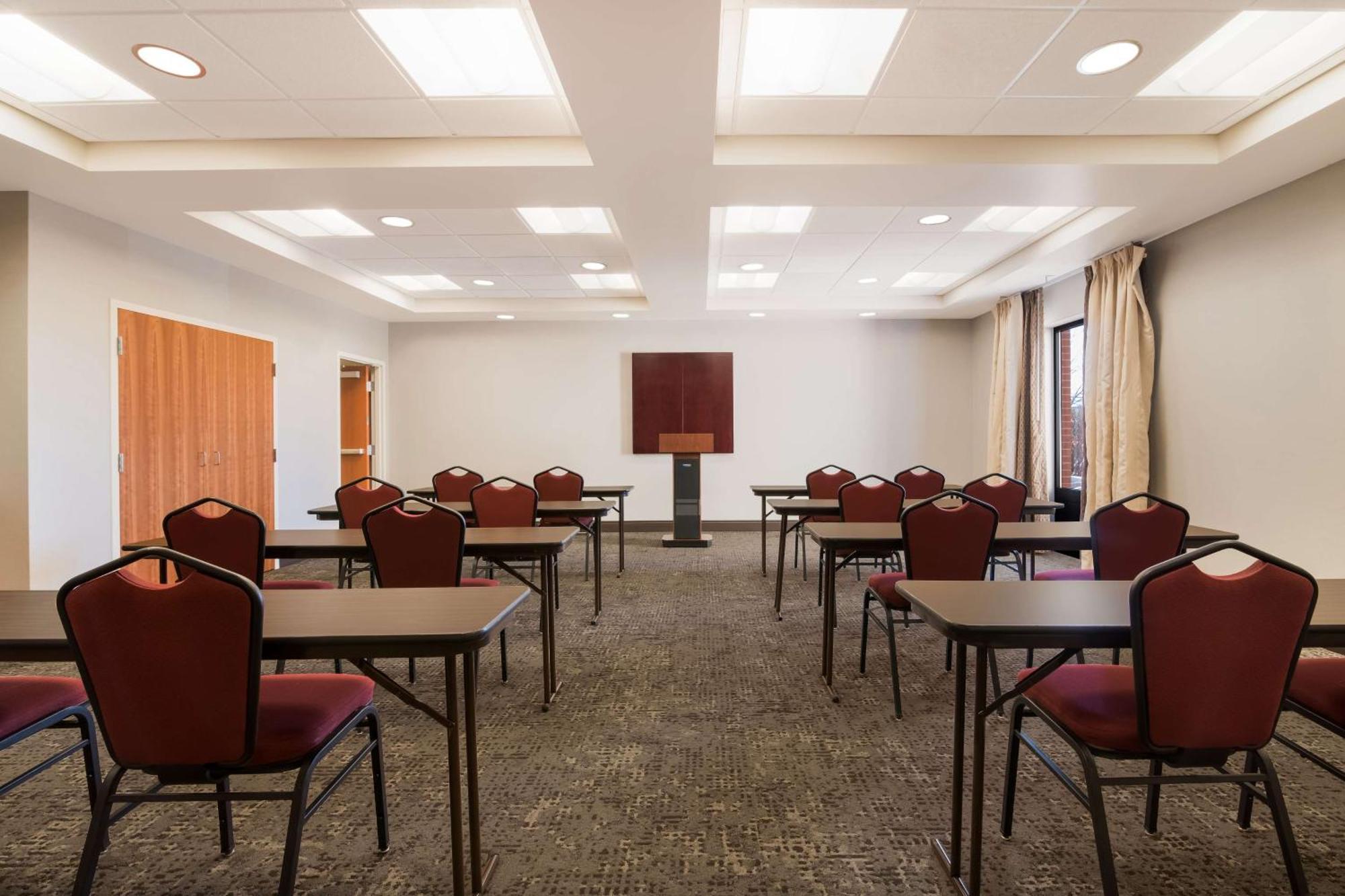 Hampton Inn & Suites פלטסבורג מראה חיצוני תמונה